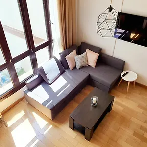 https://marinac33-precioso-apartamento-con-piscina-en-el-centro.hotelsinnerja.org