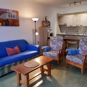 https://las-tabaibas.puertodelcarmen-hotels.org